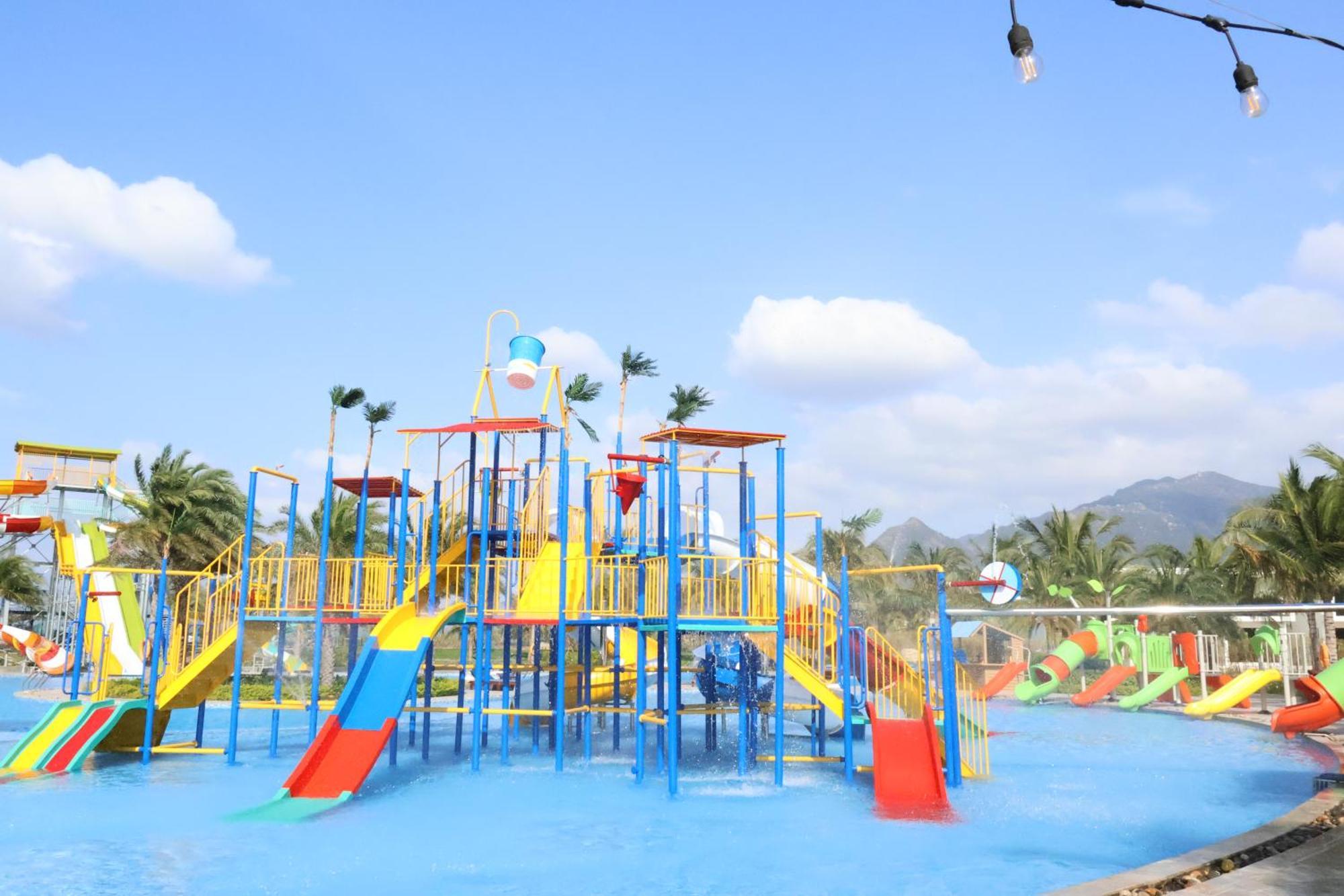 Aquamarine Beachfront Resort & Spa קאם ראן מראה חיצוני תמונה