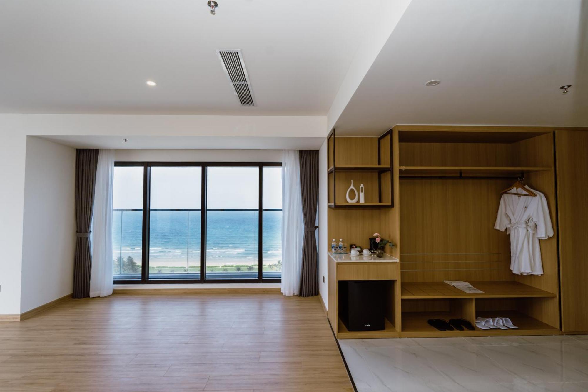 Aquamarine Beachfront Resort & Spa קאם ראן מראה חיצוני תמונה